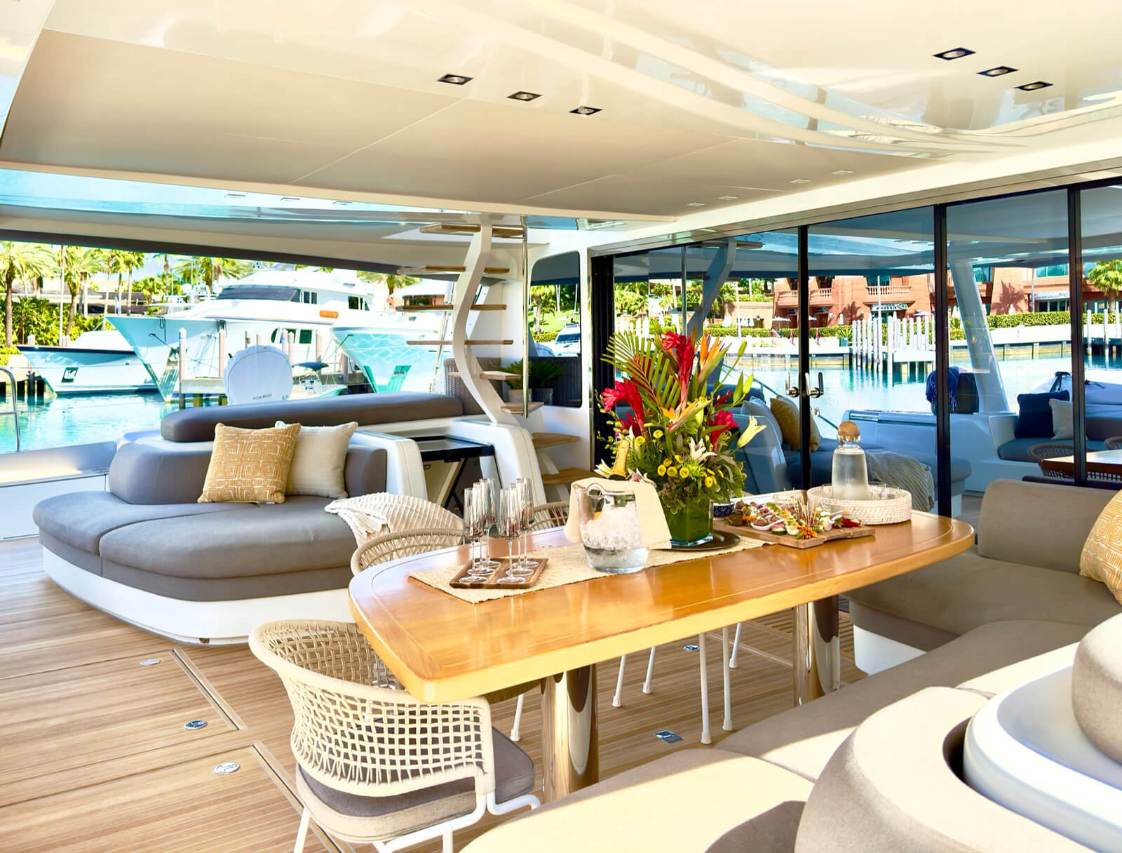 yacht dining deck